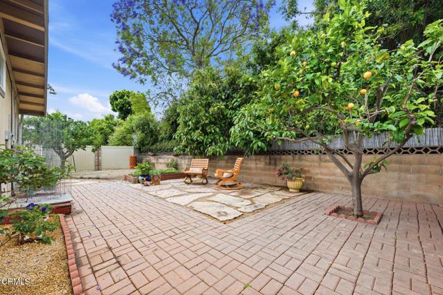 1025 Cachuma Avenue, Ventura CA: https://media.crmls.org/mediaz/197473ac-304b-464f-acfa-d28bcbe3026a.jpg