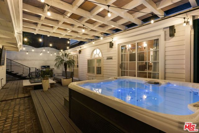 3011 Clune Avenue, Venice CA: https://media.crmls.org/mediaz/197501fb-817e-400b-ac89-9de645099f55.jpg