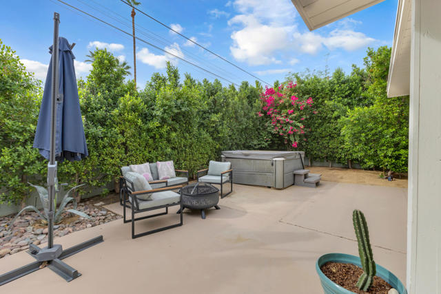 3967 E Sunny Dunes Road, Palm Springs, CA 92264