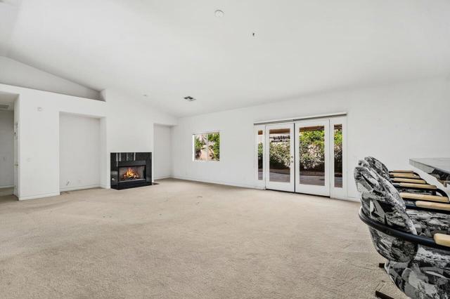 80222 Spanish Bay Drive, Indio CA: https://media.crmls.org/mediaz/1976baa9-9c20-4395-8f54-c5d7cd65aa1b.jpg
