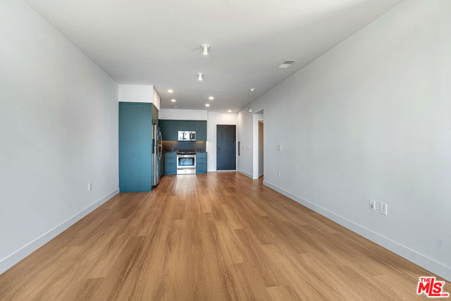 10601 Washington Boulevard, Culver City CA: https://media.crmls.org/mediaz/1977956b-a415-4ff1-b873-ced4364f3ab2.jpg