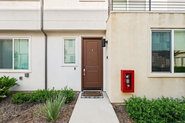 Detail Gallery Image 7 of 65 For 5485 Seacliff Pl #106,  San Diego,  CA 92154 - 3 Beds | 2 Baths