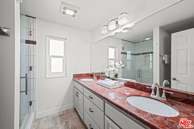 4800 La Villa Marina, Marina del Rey CA: https://media.crmls.org/mediaz/197910ad-df6c-4bdf-9341-36734a43d720.jpg