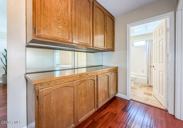 3331 Monte Carlo Drive, Thousand Oaks CA: https://media.crmls.org/mediaz/19794391-becd-47aa-b867-a91b2b6c1335.jpg
