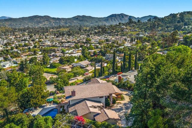 Detail Gallery Image 2 of 53 For 1605 Vista Del Valle, El Cajon,  CA 92019 - 3 Beds | 2/2 Baths