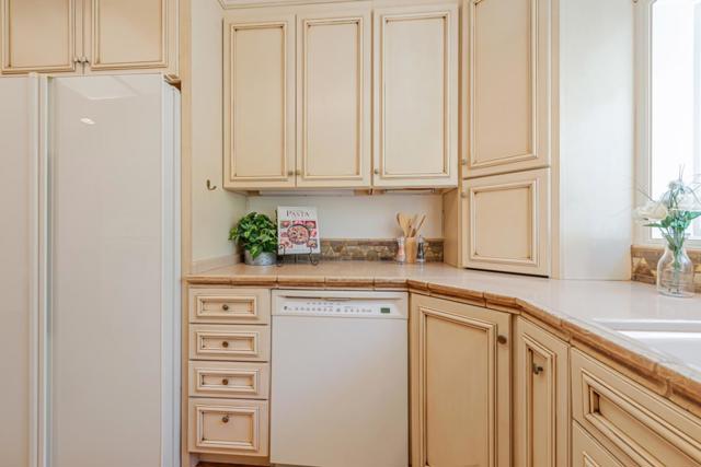 639 Georgia Avenue, Palo Alto CA: https://media.crmls.org/mediaz/1979c8e7-11c0-4286-b758-69bc68a96c22.jpg
