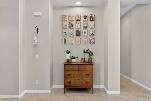 Detail Gallery Image 11 of 74 For 877 Hidden View Ln, Escondido,  CA 92027 - 4 Beds | 2/1 Baths