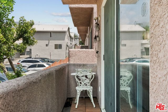 10249 Tujunga Canyon Boulevard, Tujunga CA: https://media.crmls.org/mediaz/197b3459-520a-4698-8618-8f0b1f7597bb.jpg