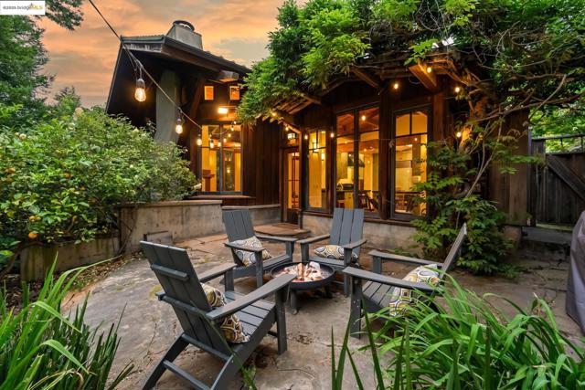 105 Vicente, Berkeley CA: https://media.crmls.org/mediaz/197b5b04-1827-4421-8e27-27248974df1d.jpg