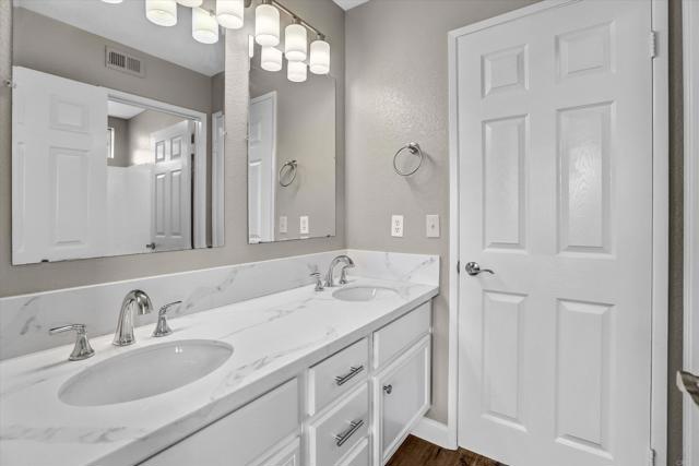 Image 20 of 38 For 10292 Wateridge Circle 253