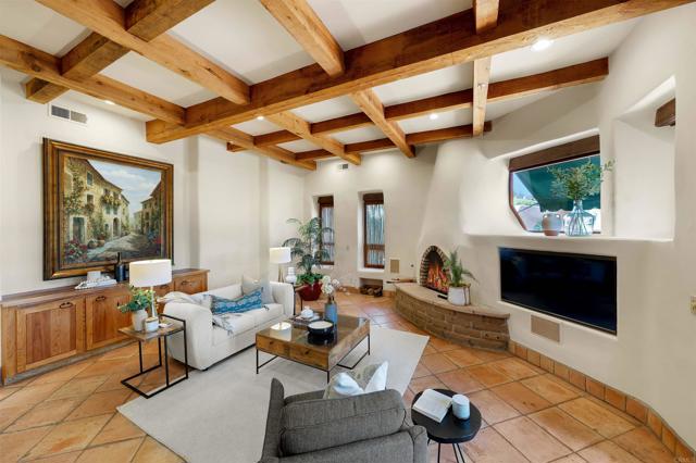 3198 Ashley Park Way, Jamul CA: https://media.crmls.org/mediaz/197d32a1-9d11-461a-a57d-5483843a9ce1.jpg