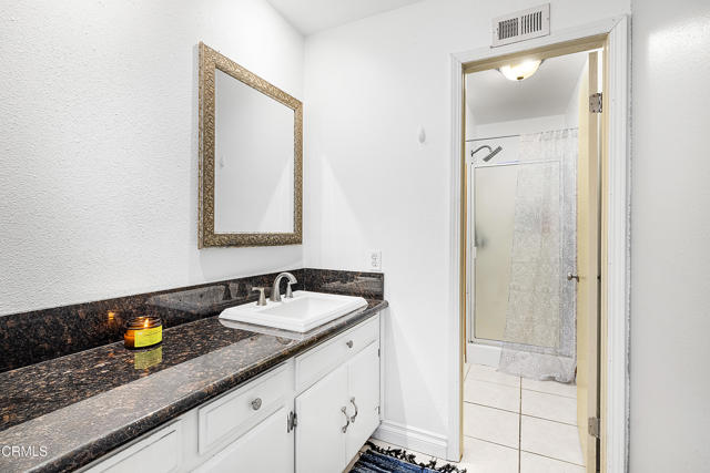 Detail Gallery Image 14 of 25 For 562 Holly Ave, Oxnard,  CA 93036 - 3 Beds | 2 Baths