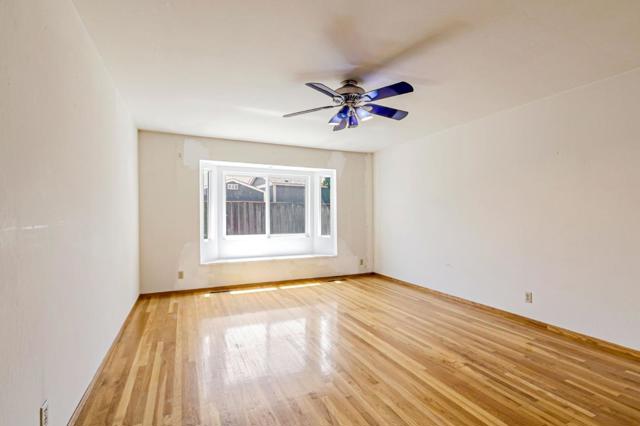 945 San Ramon Court, Mountain View CA: https://media.crmls.org/mediaz/197e0c6f-4300-4b53-aec5-f71ed1bfe84b.jpg