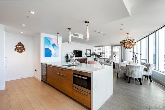 Image 11 of 51 For 888 E Street  2304