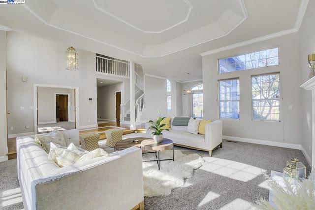 5771 Gateway Ct, Discovery Bay CA: https://media.crmls.org/mediaz/197e3145-e037-4c7c-9390-a009497271a3.jpg