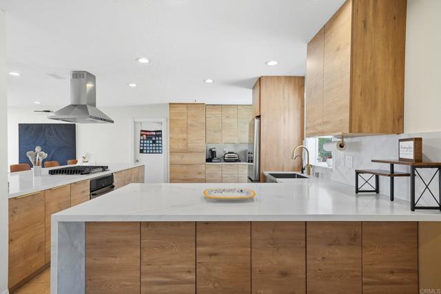 Detail Gallery Image 10 of 75 For 305 Camino Del Cerro Grande, Bonita,  CA 91902 - 5 Beds | 4 Baths