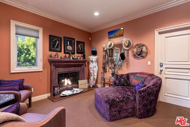 Drew Fenton | 10212 Briarwood Drive Los Angeles CA | MLS: 7608311