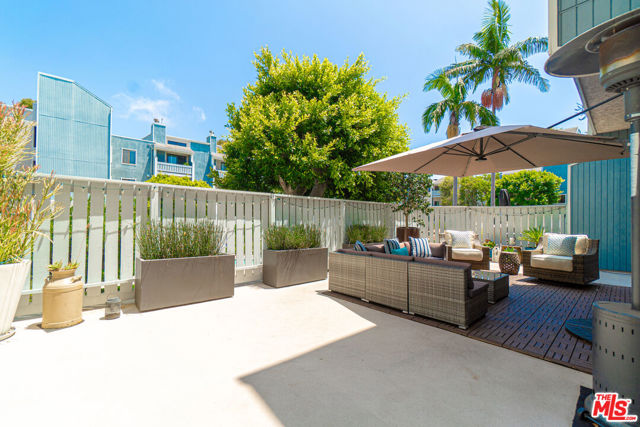 2 Bed Home for Sale in Los Angeles, California