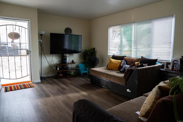 Image 5 of 10 For 556 8th S Street