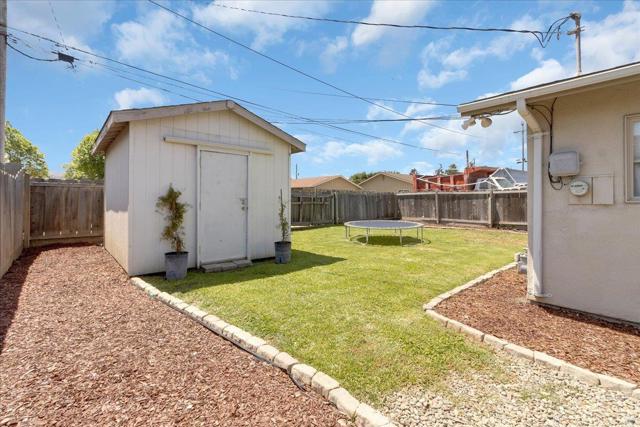 33 Fourth Street, Spreckels CA: https://media.crmls.org/mediaz/197fc380-ead1-422c-915b-f5ff8793d7a0.jpg