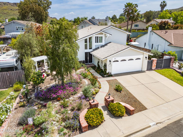 709 Zinnia Court, Thousand Oaks CA: https://media.crmls.org/mediaz/1980b931-b074-4616-a99a-3f7105fcd1fb.jpg