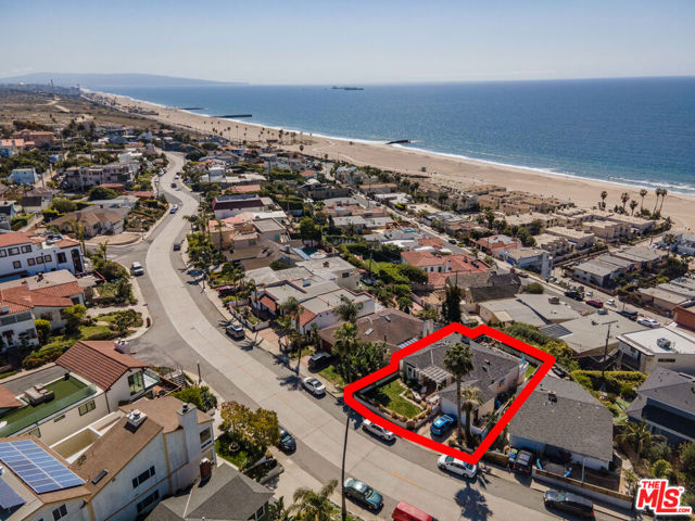 7009 RINDGE Avenue, Playa del Rey CA: https://media.crmls.org/mediaz/1980e66f-8859-4169-afa4-02a790a94834.jpg