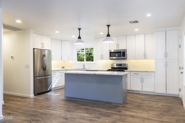 Detail Gallery Image 14 of 36 For 7580 Mcgroarty Ter, Tujunga,  CA 91042 - 3 Beds | 2 Baths