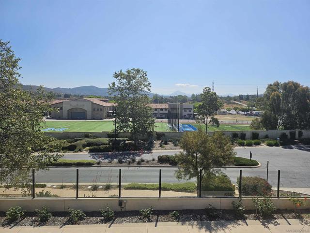 16231 Sunny Summit Dr, San Diego CA: https://media.crmls.org/mediaz/19822255-b2df-410c-a3c1-edecc260f3ca.jpg