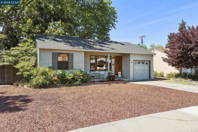 10 pendegast st., Woodland CA: https://media.crmls.org/mediaz/19823034-03e1-4197-b122-9ea34173f84d.jpg