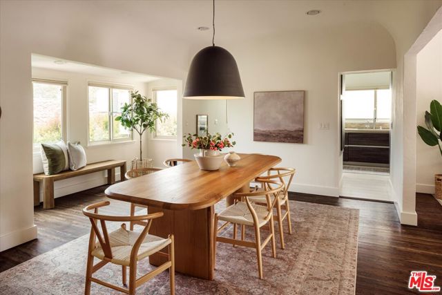 2268 Ben Lomond Drive, Los Angeles CA: https://media.crmls.org/mediaz/19830573-bb9f-409e-8aaf-8c66568a5327.jpg