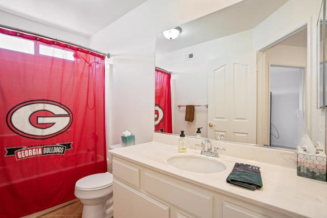 2288 Boulders Ct, Alpine CA: https://media.crmls.org/mediaz/19835e07-4c4e-4394-bdfb-56f6da999e46.jpg