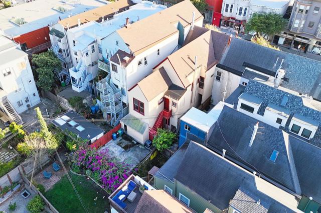 3234 Clement Street, San Francisco CA: https://media.crmls.org/mediaz/1984929f-77f6-4dbe-9a7e-5fd182e022a0.jpg