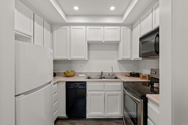 Detail Gallery Image 11 of 73 For 1560 Circa Del Lago #D304,  San Marcos,  CA 92078 - 2 Beds | 2 Baths