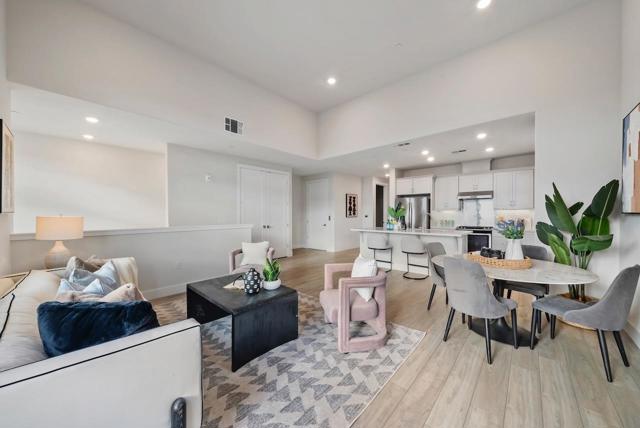 47382 Mission Falls Court, Fremont CA: https://media.crmls.org/mediaz/19867d55-297a-451c-8fd9-ff051ea2c394.jpg