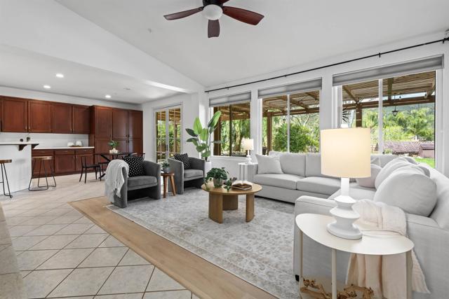 23527 Green Glen Road, Ramona CA: https://media.crmls.org/mediaz/198699bd-2b84-4d76-ad03-3a794faff572.jpg