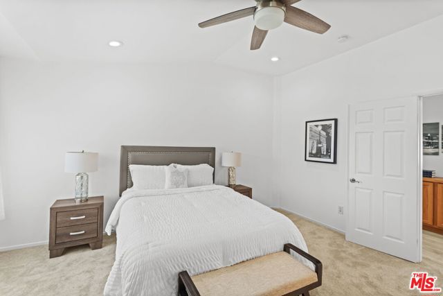 7725 Victoria Avenue, Inglewood CA: https://media.crmls.org/mediaz/1986bd6d-f48b-45a3-9fbb-41486c1c1818.jpg