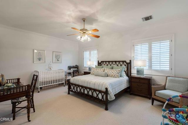 2300 Weybridge Drive, Bakersfield CA: https://media.crmls.org/mediaz/1986d198-12e0-40c0-bdde-19bb5de48396.jpg