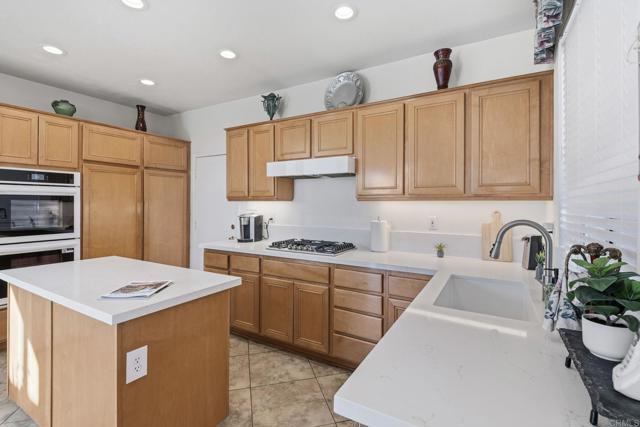 Detail Gallery Image 10 of 45 For 23 Greenvale, Rancho Santa Margarita,  CA 92688 - 4 Beds | 3 Baths