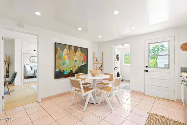 2376 Monte Vista Street, Pasadena CA: https://media.crmls.org/mediaz/19876a7b-0723-47d2-b3d0-a30a6adf2547.jpg