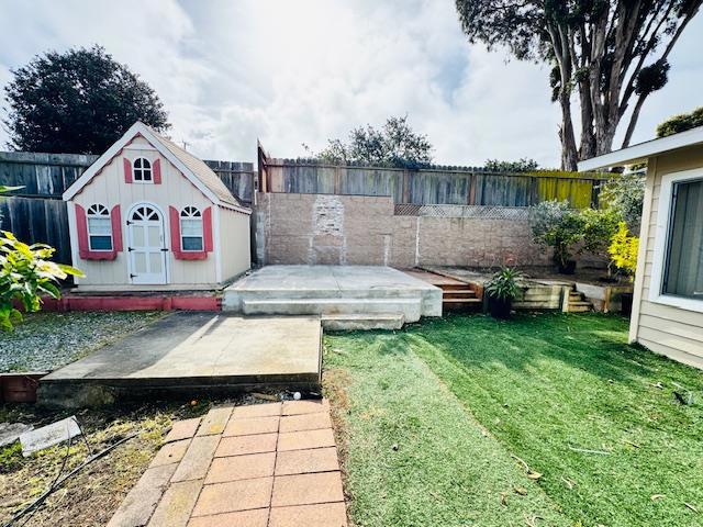 3012 Ellen Court, Marina CA: https://media.crmls.org/mediaz/1987c397-2036-4f00-8a84-3d7c4eafeb06.jpg