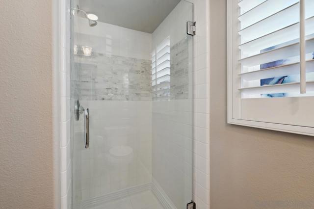 11353 Creekstone Ln, San Diego CA: https://media.crmls.org/mediaz/198848f8-c5f5-4da6-866c-cb0030a4dc3b.jpg