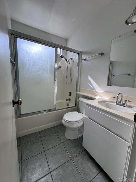 4734 Rim Rock Road, Oceanside CA: https://media.crmls.org/mediaz/19885fbd-bedb-49e4-97fe-f2d255fad21a.jpg