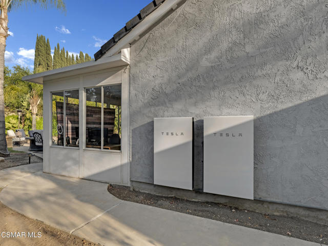 3000 Starling Avenue, Thousand Oaks CA: https://media.crmls.org/mediaz/19886d04-736f-4538-8f81-099383f37201.jpg