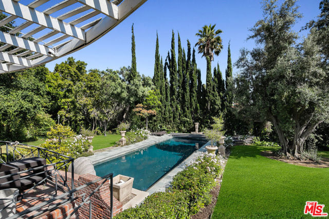 9419 Sunset Boulevard, Beverly Hills, California 90210, 5 Bedrooms Bedrooms, ,4 BathroomsBathrooms,Single Family Residence,For Sale,Sunset,24384957