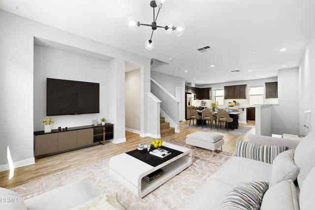 623 W Foothill Boulevard, Glendora CA: https://media.crmls.org/mediaz/19891bba-8b01-403d-b696-8e3f79ec246f.jpg
