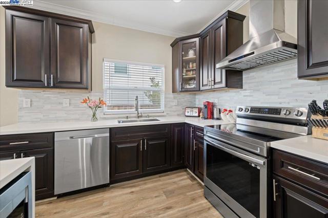 736 N P St, Livermore CA: https://media.crmls.org/mediaz/19894b4e-8db5-4160-a725-9924f6a40436.jpg
