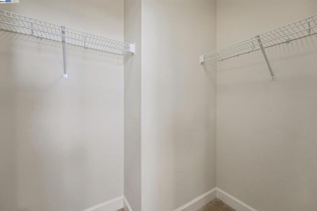 Image 37 of 45 For 23320 Wilmot Cir
