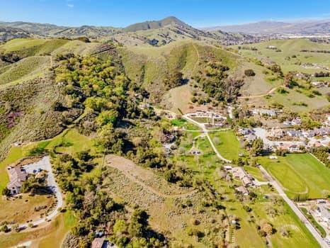 15311 Sycamore Drive, Morgan Hill CA: https://media.crmls.org/mediaz/1989a864-6293-43a8-89f0-bc8788e5e967.jpg