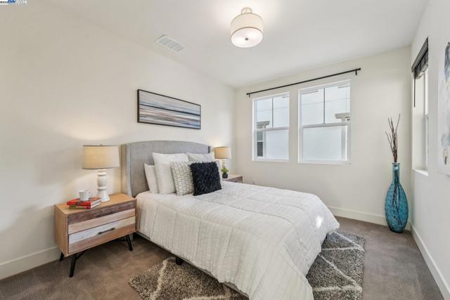 37898 Seafarer Road, Newark CA: https://media.crmls.org/mediaz/198a345a-8425-4da5-800a-83e08c06ae2a.jpg