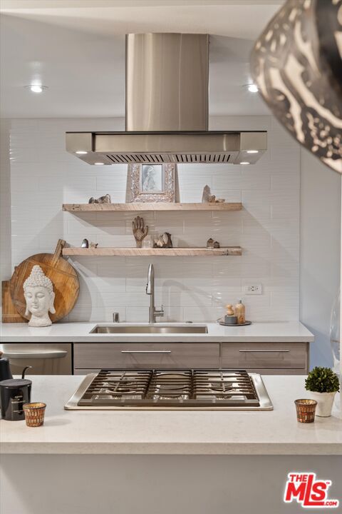 8455 Fountain Avenue, West Hollywood CA: https://media.crmls.org/mediaz/198a8b75-5072-4fee-9c56-bca6688286d7.jpg